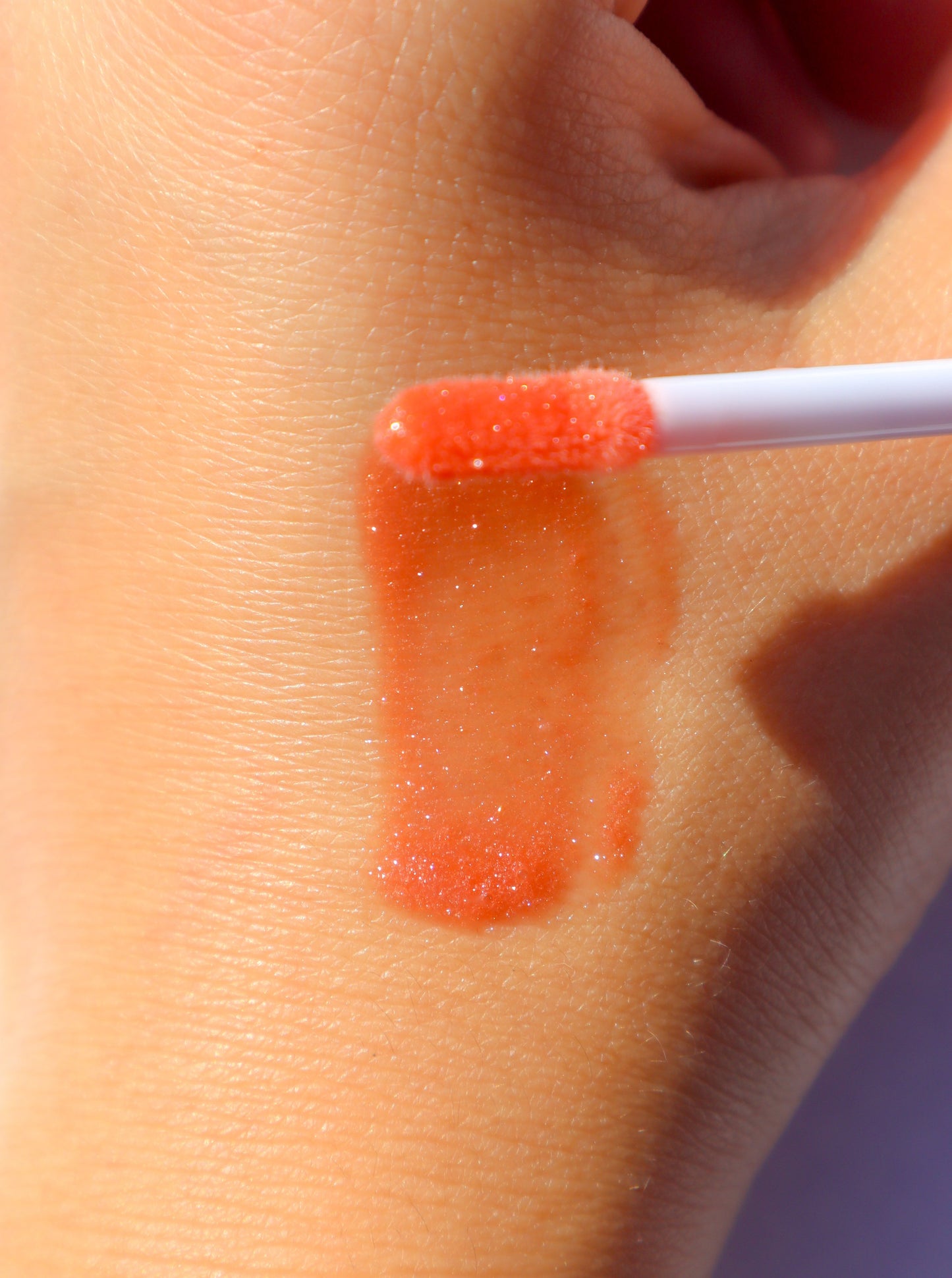 Zaé shimmer lip gloss vegan sparkle"
"Zaé shimmer gloss cruelty-free glossy finish"
"Zaé shimmer lip gloss swatches shimmering"
"Zaé shimmer gloss packaging Zaè Cosmetics