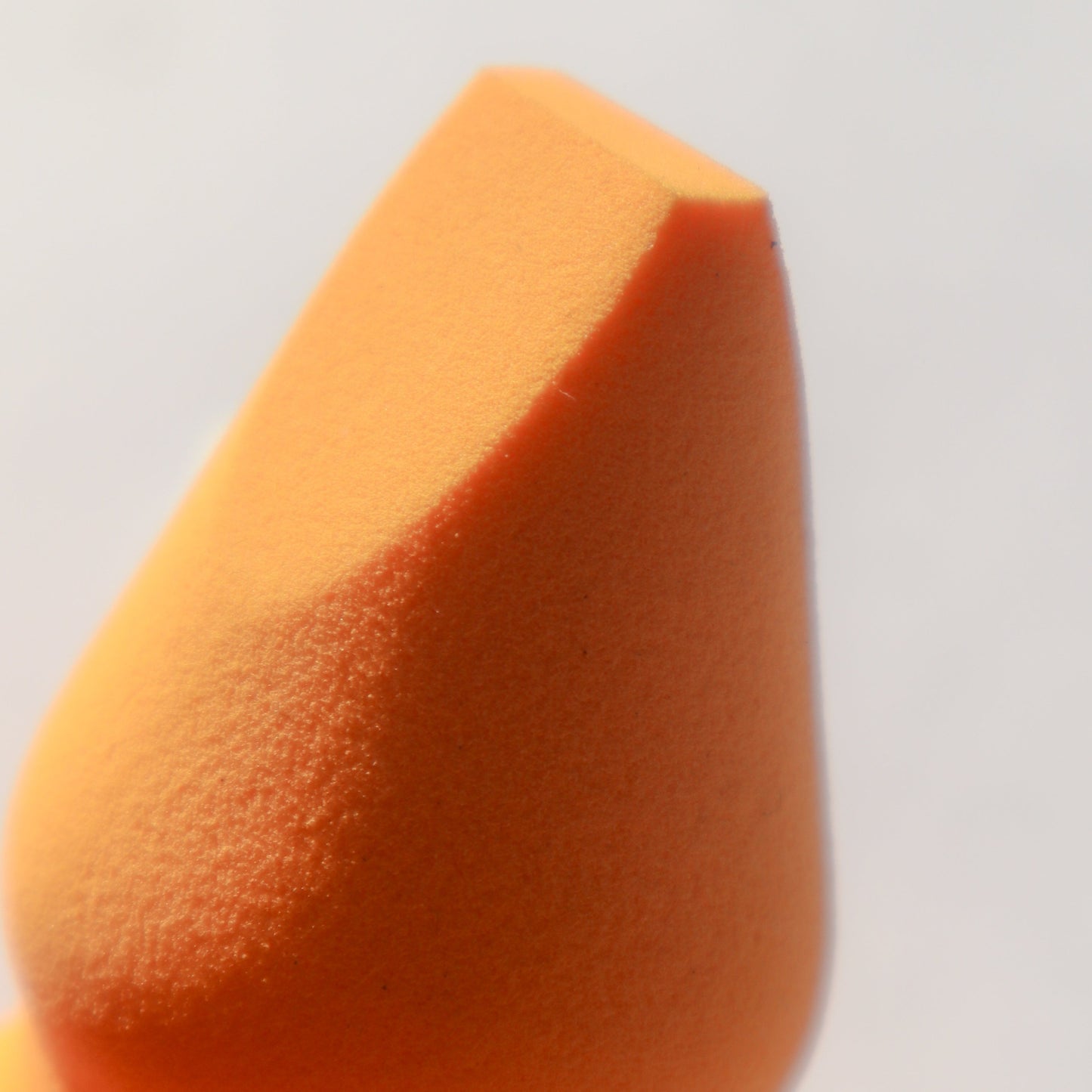 "Impeccable vegan beauty blender makeup sponge"
"Impeccable beauty blender cruelty-free eco-friendly"
"Impeccable beauty blender applying foundation"
"Impeccable beauty blender packaging Zaè Cosmetics"