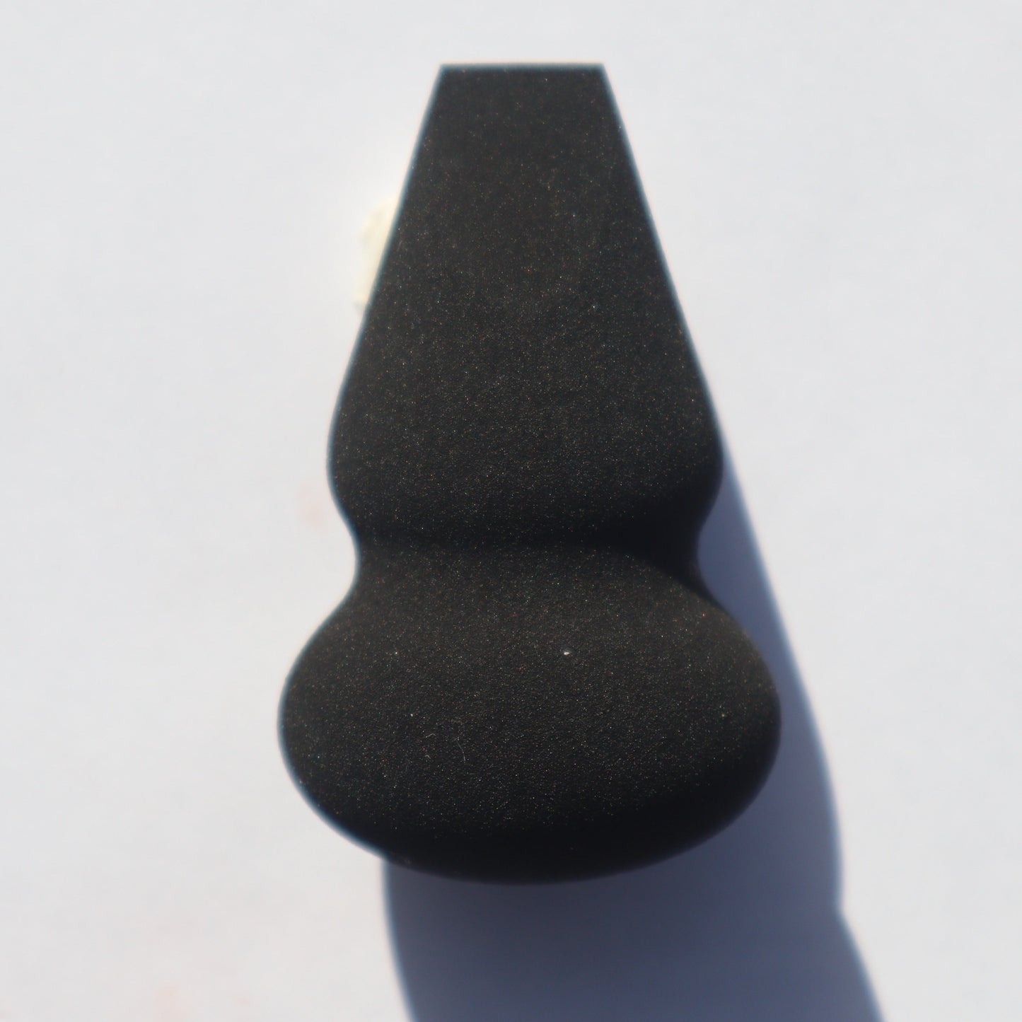 "Impeccable vegan beauty blender makeup sponge"
"Impeccable beauty blender cruelty-free eco-friendly"
"Impeccable beauty blender applying foundation"
"Impeccable beauty blender packaging Zaè Cosmetics"