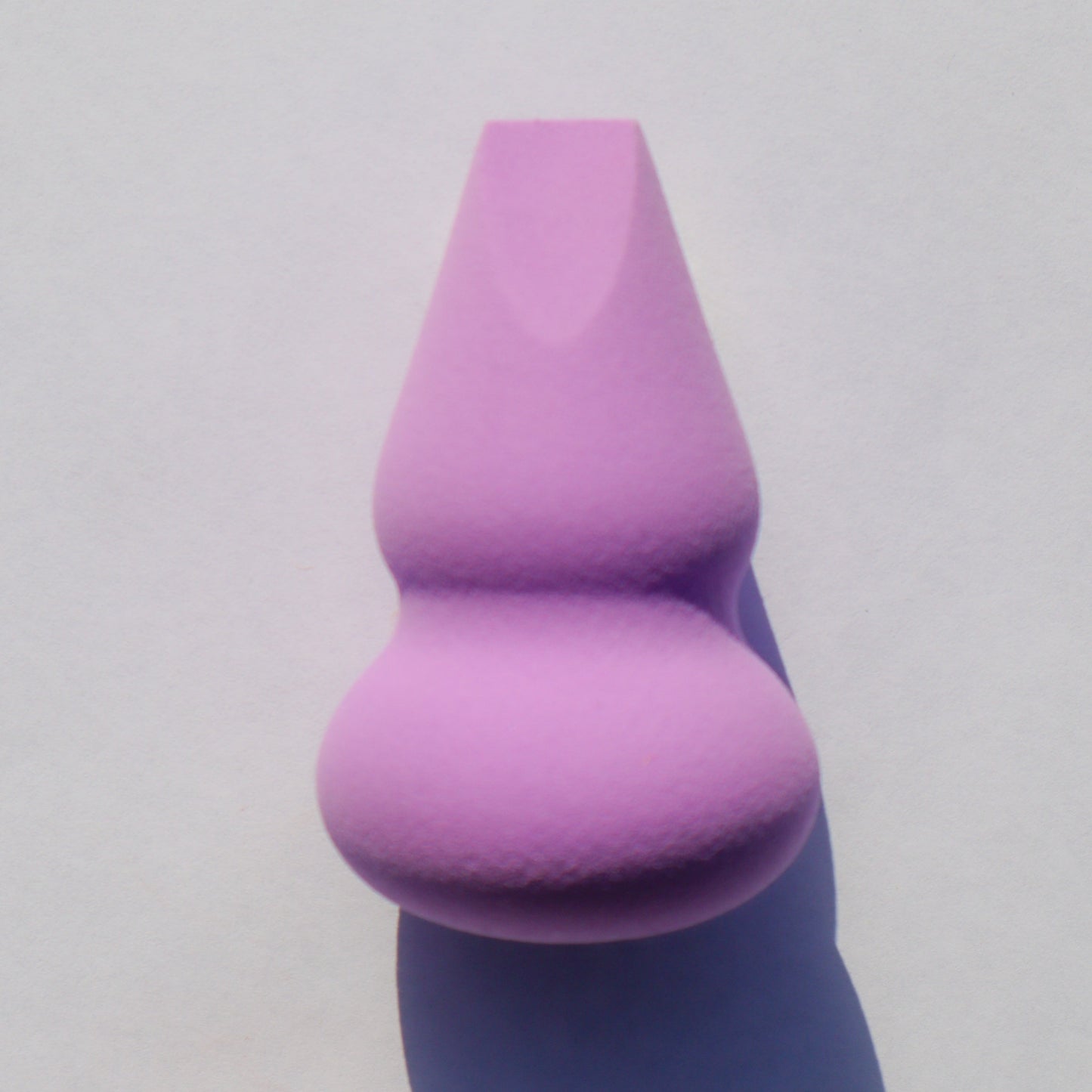 "Impeccable vegan beauty blender makeup sponge"
"Impeccable beauty blender cruelty-free eco-friendly"
"Impeccable beauty blender applying foundation"
"Impeccable beauty blender packaging Zaè Cosmetics"
