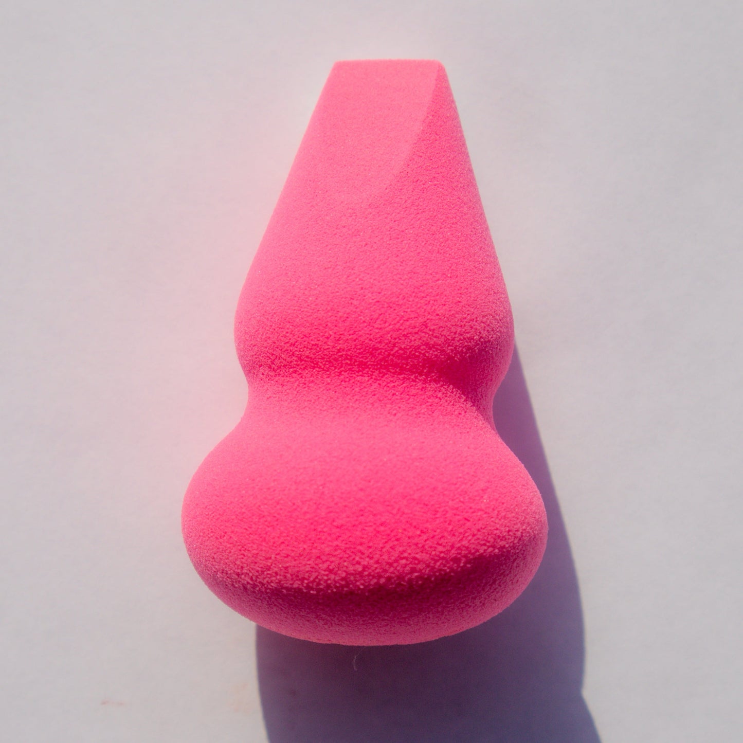 "Impeccable vegan beauty blender makeup sponge"
"Impeccable beauty blender cruelty-free eco-friendly"
"Impeccable beauty blender applying foundation"
"Impeccable beauty blender packaging Zaè Cosmetics"