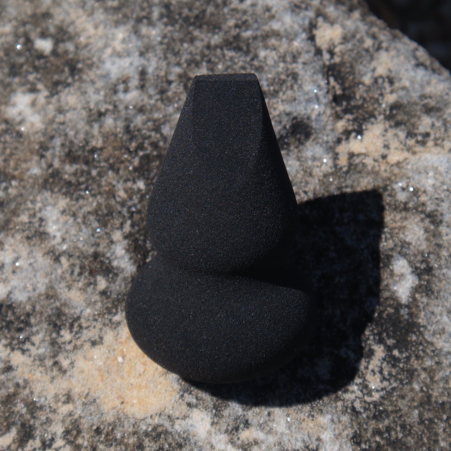 "Impeccable vegan beauty blender makeup sponge"
"Impeccable beauty blender cruelty-free eco-friendly"
"Impeccable beauty blender applying foundation"
"Impeccable beauty blender packaging Zaè Cosmetics"