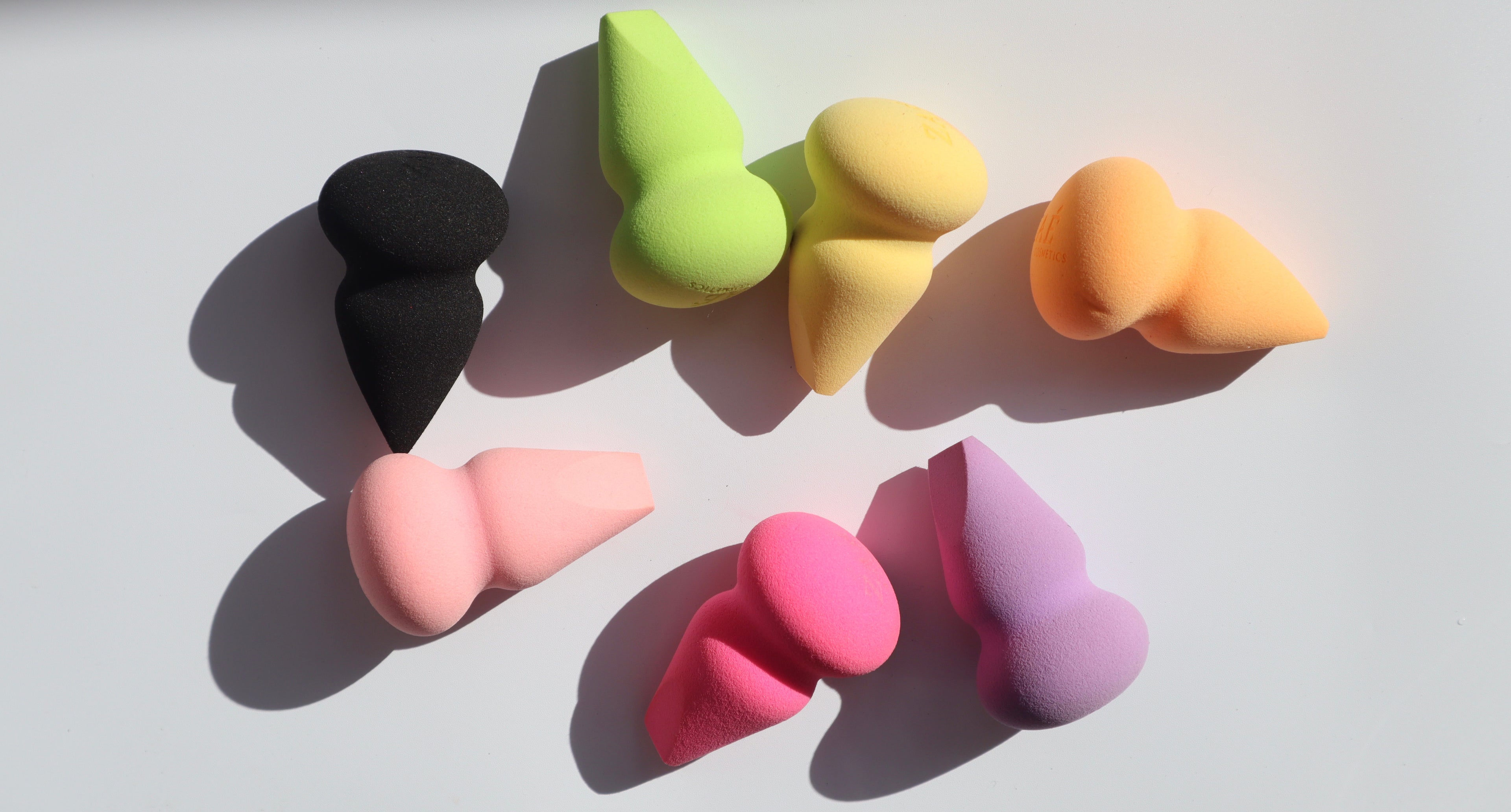 "Impeccable vegan beauty blender makeup sponge"
"Impeccable beauty blender cruelty-free eco-friendly"
"Impeccable beauty blender applying foundation"
"Impeccable beauty blender packaging Zaè Cosmetics"
